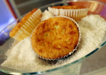 Aprenda a fazer bombocado e queijadinha