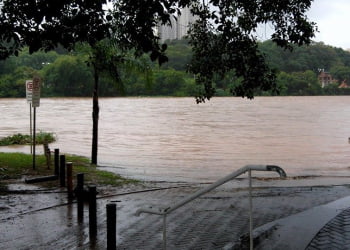 Rio Piracicaba pode transbordar nas próximas horas