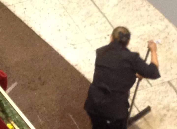 Chuva forte alaga parte de shopping nessa noite (29); confira vídeos