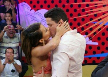 “Estamos nos conhecendo” diz Sabrina sobre novo namorado