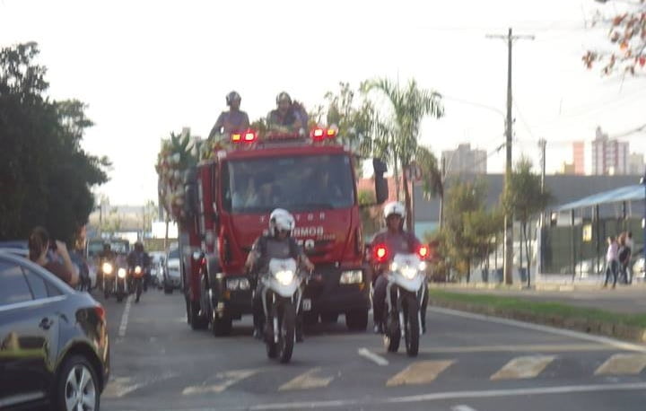 Com honras militares, policial assassinado é enterrado na zona sul de Piracicaba