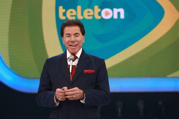 “Só peço que doem cinco reais”, diz Silvio Santos na abertura do Teleton 2013