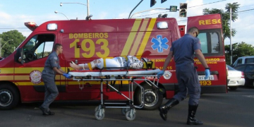 Jovem fica ferida em acidente de motocicleta em Piracicaba