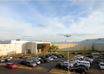 Tivoli Shopping, em SBO, anuncia vaga de emprego