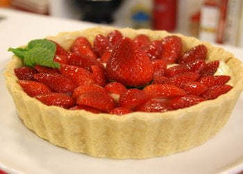 Aprenda a fazer uma deliciosa torta  de morango