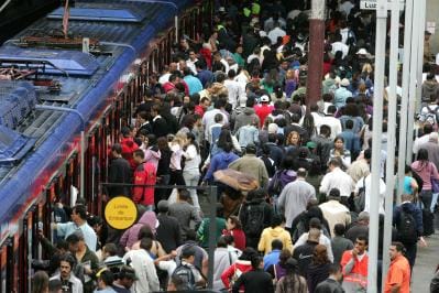 Pane elétrico interrompeu circulação de trens na capital paulista nessa tarde (6)