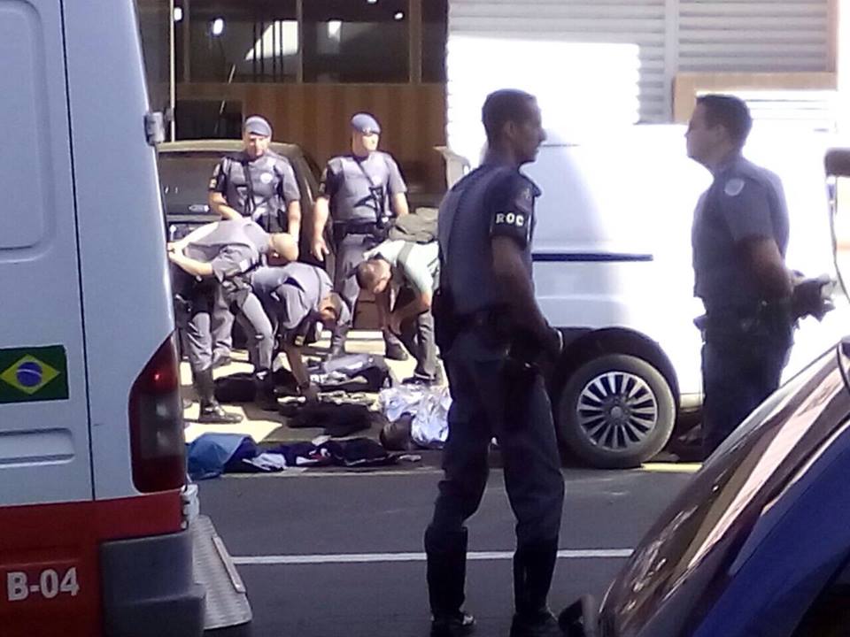 PM e três assaltantes morrem em assalto à banco em Piracicaba