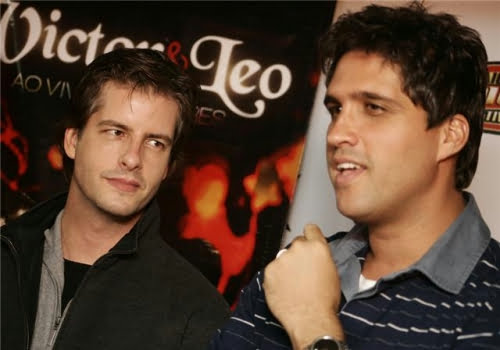 Polêmica: sertanejo universitário vira alvo de críticas pelas insinuações ao sexo