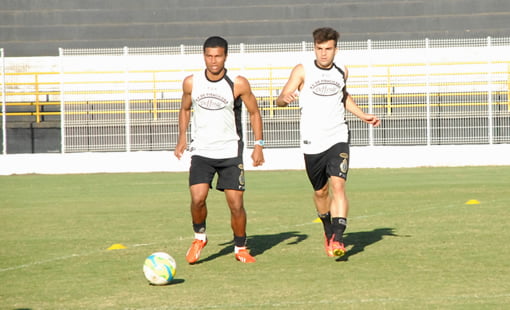 XV encara o Red Bull em disputa direta pela liderança do grupo